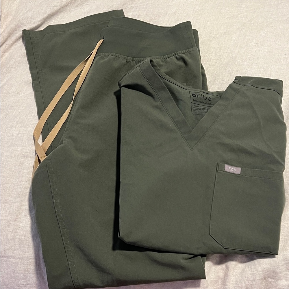 Figs Women’s Olive Green Set size medium
